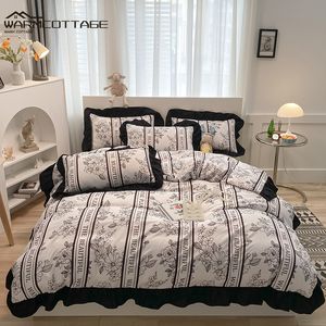 Yatak takımları yatak 2 kişi modern tasarım tek seti tam çift yarı çift kapak yorgan bej yatak evi tekstil dört parça fırfırlı 230210