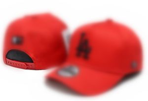 Yeni Yüksek Kaliteli 3D Beyzbol Şapkası Mektup Sonbahar Rahat Yaz Pamuk Kapaklar Kadın Erkek