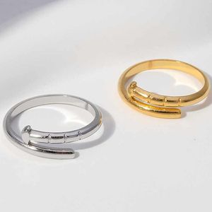 Tırnak Yüzüğü Kadınlar Lüks Tasarımcı Takı Çift Aşk Yüzükler Paslanmaz Çelik Alaşım Altın Kaplama İşlem Moda Aksesuarları Asla Solmaz Alerjik Değil Mağaza