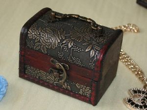 50pcslot Jewelry Box Wood Case Cash Flowers Flowers Retro Classic Vintage Metal Lock Candy Box Organizer