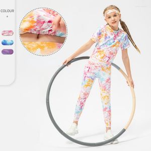 Активные наборы девушки 2pcs/set tie dye sports tops и леггинсы дети милый печатный танец тренировки йога дышащая мягкая детская одежда активная одежда