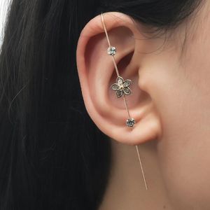 Saplama Küpe Modyle 1 PC Kulak İğne Sarma Koşma Kancası Kadınlarda Kepacı Diagonal Bakır Kakma Zirkon Piercing Küpe