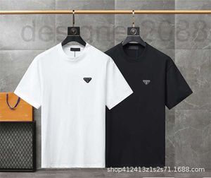Мужские футболки Дизайнерская дизайнерская треугольница Железный лейбл с коротким рукавом простой книжный пиар-пиар-тяга Trend Trend 2023 Футболка 7LJS