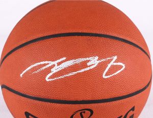 Koleksiyonluk LBJ Lebron Doncic Bryant Garnett İmzalı İmzalı İmzalı İmzacı otomatik İmza İç Mekan/Dış Mekan koleksiyonu sprots Basketbol topu