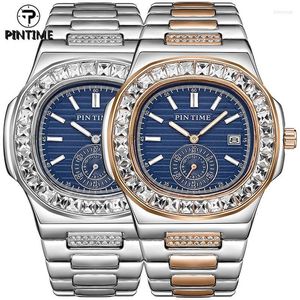 Нарученные часы Quartz Watch Men Luxury Full Diamond Stone Case Side Hip Hop ленета часов, часы, наручные часы мужчина заморожены золотые циферблаты.