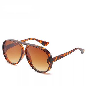 Occhiali da sole economici Occhiali da sole da donna in plastica neri in vendita Occhiali da sole oversize da uomo con custodia Protezione UV Sconto Tortoise Big Frame G230223