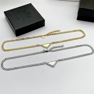 Modaya uygun üçgen elmas kolye kolyeleri Küba bağlantı kolye altın gümüş üçgen kolye takılar kutu
