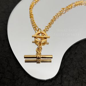 Botiega Pendant Designer Designer Collese для женщины золотоизведи на 18 тыс. Классический стиль.