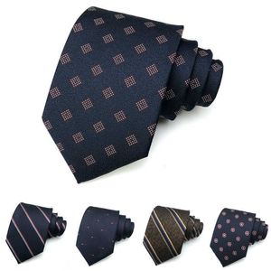 Boyun bağları Yüksek kaliteli lacivert 8cm kravat erkekler için yepyeni moda resmi beyefendi iş takım elbise ile hediye kutusu j230227
