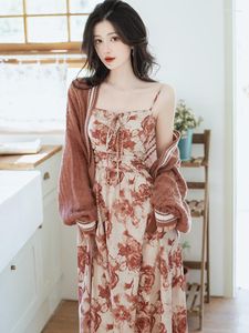 Sıradan Elbiseler 2023 Moda Kadın Giyim Romantik Fransız Gül Sling Elbise Yün Ceket İki Parçalı Set