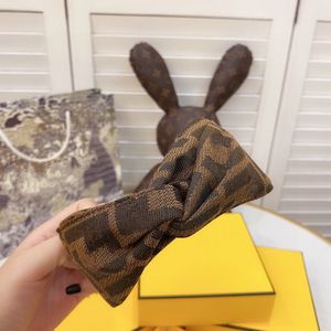 F-буквы дизайнера Bowknot Designer: классические аксессуары для волос с рисунком для женщин с бархатной текстурой. Вдумчивый рождественский подарок для подруг для подруг