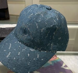Yeni tuval beyzbol şapkaları erkekler ve kadınlar için şapkalar 2023 yeni tasarımcı yaz gümüş mektup spor golf kapağı unisex açık zirveli kayak şapka kemik kasapı güneş şapkaları