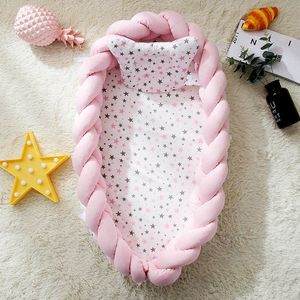 Yatak rayları doğdu uyuyan yuva playen seyahat toddler şezlong bassinet tampon portatif bebek örgü beşi yastık bebek aksesuarları 230601