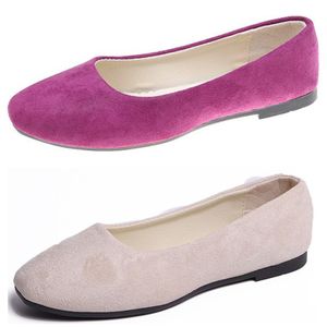 Модная рабочая обувь с плоским дном для конфет Желтой розовая белая удобная замшевая ткань, женская обувь, студенческая обувь