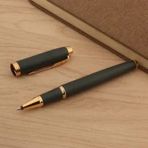 Классический клип стрел матовой зеленый с ручкой Goldentrim Rollerball