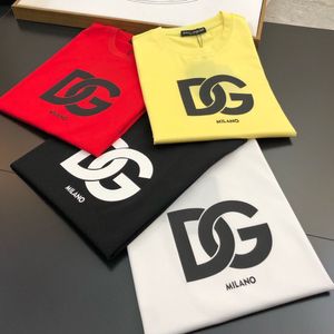 2023 Yaz Erkekler Tasarımcı T-shirt Set Sıradan Erkek ve Kadın T-Shirts Pass Pass Baskı Kısa Kollu Gömlek Satış Üst düzey Erkek Hip-Hop Giyim Asya Boyutu S-5XL