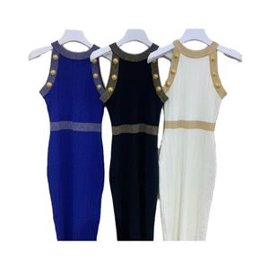 Tasarımcı Kadın Kalça Etek Elbise 2023 Tasarımcı Yeni Kadın Etek Yüksek kaliteli metal toka Crewneck Askıya Alma Yelek Orta Uzunluklu Çörekler Kalça Elbise Basit ve Üstün Giyim