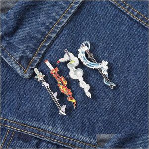 Pimler broşlar iblis emaye pinler özel anime bıçak broşlar yaka rozetleri çizgi film takı hediyesi hayranlar için 15 renk koleksiyonu dh91s