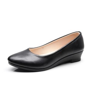 Kadın Bale Ayakkabıları Siyah Kadınlar Kama Sıradan Pu Deri Ayakkabı Ofis İş İş Tekne Ayakkabıları Tatlı Mokarlar Kadın Klasikler Ayakkabı