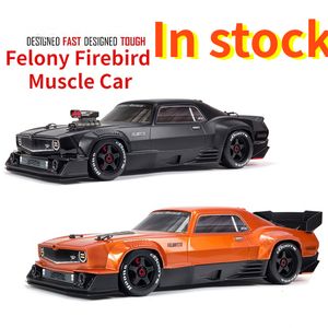 Elektro -RC -Auto RC1 7 1 18arrma Super flach laufend ARA7617V2 Straftat Feuerwehr Retro -Muskelmodello de Juguete Para Regalo 230607