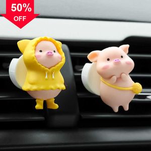 Yeni sevimli domuz arabası hava spreyi klima çıkış süsleri araba hava çıkışı parfüm klipsi dekoratif araba malzemeleri