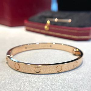 Bracciale rigido in oro di alta qualità Bracciali in acciaio inossidabile di moda Famosi designer di lusso Gioielli di marca per donna Coppia SCREW LOVE 6mm 4 Diamanti con scatola