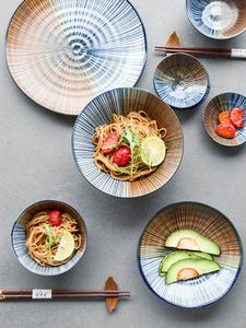 Миски Фантичность в японском стиле двусторонняя синяя линия керамика и блюда для домашнего рисового супа диск
