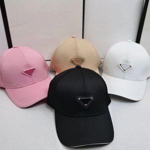 Casquette Beyzbol Kapağı Tasarımcı Caps Lüks Şapka Unisex Yaz Beyzbol Ayarlanabilir Hat Bandı Katı Mektup P Buck Hat