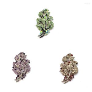 Broches PD BROOCH Full Ziron Fashion High-end Aristocratic Plant Leaf Wholesale Clothing Accessories Butterfly Pins Jewelry