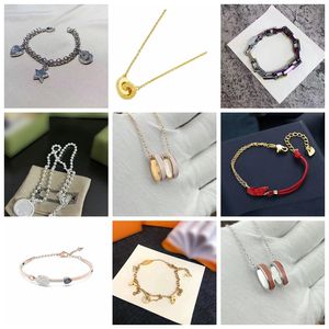 Jóias de Casamento Colar de Ouro de Luxo Colar de Moda Presente Designer Feminino frisado Senhoras Agulha de Diamante Colar de Pérolas de Alta Qualidade Pingente Colar de Pulseira 01