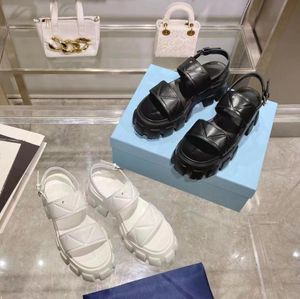 Yeni Stil Monolit Sandal Tasarımcı Kalın-Solmuş Sandal Kadınlar Klasik Eğlence P Sandal Lüks Gladyatör Sandal Siyah Beyaz Moda Kadın Monolit Deri Sandal