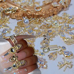 Декорация ногтей, 50 шт, лот металлический циркон, заклинание элегантные формы, украшения с золотыми сплавами стиля кристаллы драгоценные камни 230612