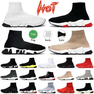 Tasarımcı Erkekler Sıradan Ayakkabı Sinek Örgü Çoraplar Graffiti Sole 1.0 2.0 3.0 Koşu Ayakkabı Trainer Runner Sneaker Sock Shoe Master Kabartmalı Kadın Spor ayakkabı hızları patik Paris