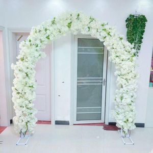 Parti Dekorasyonu Beyaz Kiraz Çiçekleri Kemer Kapısı U Şeketli Tasarım Düğün Zemin Yolu Atıfta Bulunan Sahne