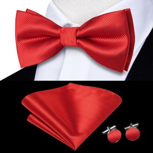 Bow Ties Hi-Tie Katı İpek Erkek Kravat Hanky ​​Kumbaşları Set Ön önce Kelebek Knot Bowtie Siyah Beyaz Kırmızı Mavi Yeşil Pink Purle