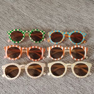 Mode Stripes Muster Sonnenbrillen Kinder rund Katzenauge Sonnenbrille Rahmen Fabrikpreis Großhandel