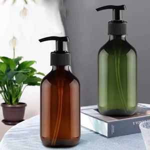 Portable Lotion Shampoo Dispensers, Refillable Bottles for Bathroom Shower Gel Holder Soap Dispenser Empty Bath Pump