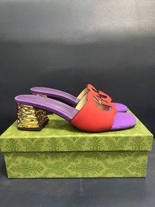 Slipper Luxury Designer кожаные женские сандалии летние плоские туфли модные пляжные женские тапочки.