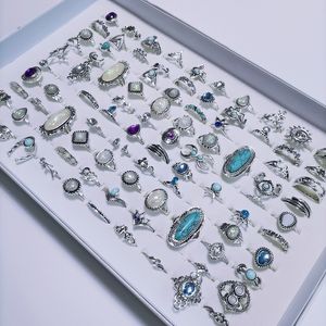 Solitaire yüzüğü 50 adet kadınlar için halkalar premium mücevher hediyeleri vintage boho çift mafsal düğün partisi goth seti toptan karışık 230621