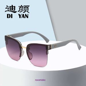 8A качественный дизайнер H Домашние солнцезащитные очки в продаже Новые солнцезащитные очки моды персонализированные бабочки в стиле стиль вентилятора Wanghong Hones с подарочной коробкой
