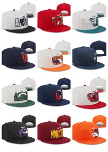 Ucuz Snapbacks Hats Tasarımcıları Hat Tüm Takım Logosu Beyzbol Nakış Düz Futbol Basketbol Ayarlanabilir Kapak Beanies Takılı Şapka Açık Havada Sport Cap Toptan