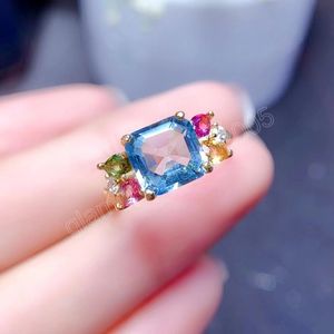 Lüks Emerald Kesme Yapay Aquamarine Deniz Mavi Topaz Halkaları Kadınlar için Gümüş Renk Düğün Takı