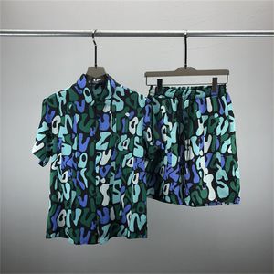 Suç Yaz Moda Erkek Trailsuits Hawaii Plaj Pantolon Set Tasarımcı Gömlek Baskı Eğlence Gömlek Adam İnce Uygun Yönetim Kurulu Kısa Kollu Kısa Plajlar05