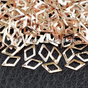 Tırnak Sanat Dekorasyonları 500pcs Güzellik 3D Metal Dekorasyon Aksesuarları Gül Altın Rhombus Frame Döngü Düzenleme Araçları