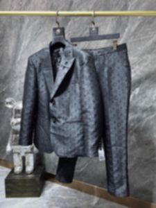 2023 Designer-Herrenanzüge, Blazer, luxuriöse Kleidung im westlichen Stil, Jacquard-Buchstabendruck-Mäntel, Herrenkooperationsmantel, Slim-Fit, lässiger Anzug im westlichen Stil