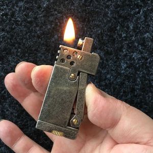 Retro Kerosene Flint Side Pressure Ignition Cigarette Lighter No Gasoline Ditch Oil Fire Creative Gift HU9W