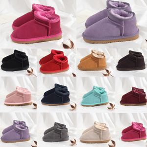 Avustralya Mini Çocuk Ayakkabıları Klasik uggi Çizmeler Bebek Kız Sneakers Tasarımcı Bebek Çocuk Boys Çizme Gençlik bebekler Çocuk Ayakkabısı Kestane