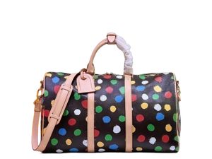 Seyahat çantası, el çantası, bagaj çantası, tote çantası, şık ve göz alıcı bir görünüm için polka noktaları ve lychee desenleri ve büyük bir iç kapasite