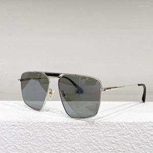 Güneş gözlükleri moda lüks güneş gözlüğü büyük boy çerçeve güneş gözlükleri yüksek kaliteli gafas metal erkekler plaj sürüşü modaya uygun hediyeler ile kod numaraları