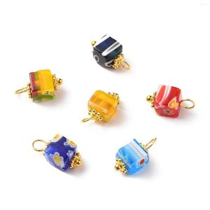 Charms 100pcs Cube Milliefiori Lampwork El yapımı çiçek şerit kolye DIY mücevher bilezik küpeler için bulgular 12x6mm